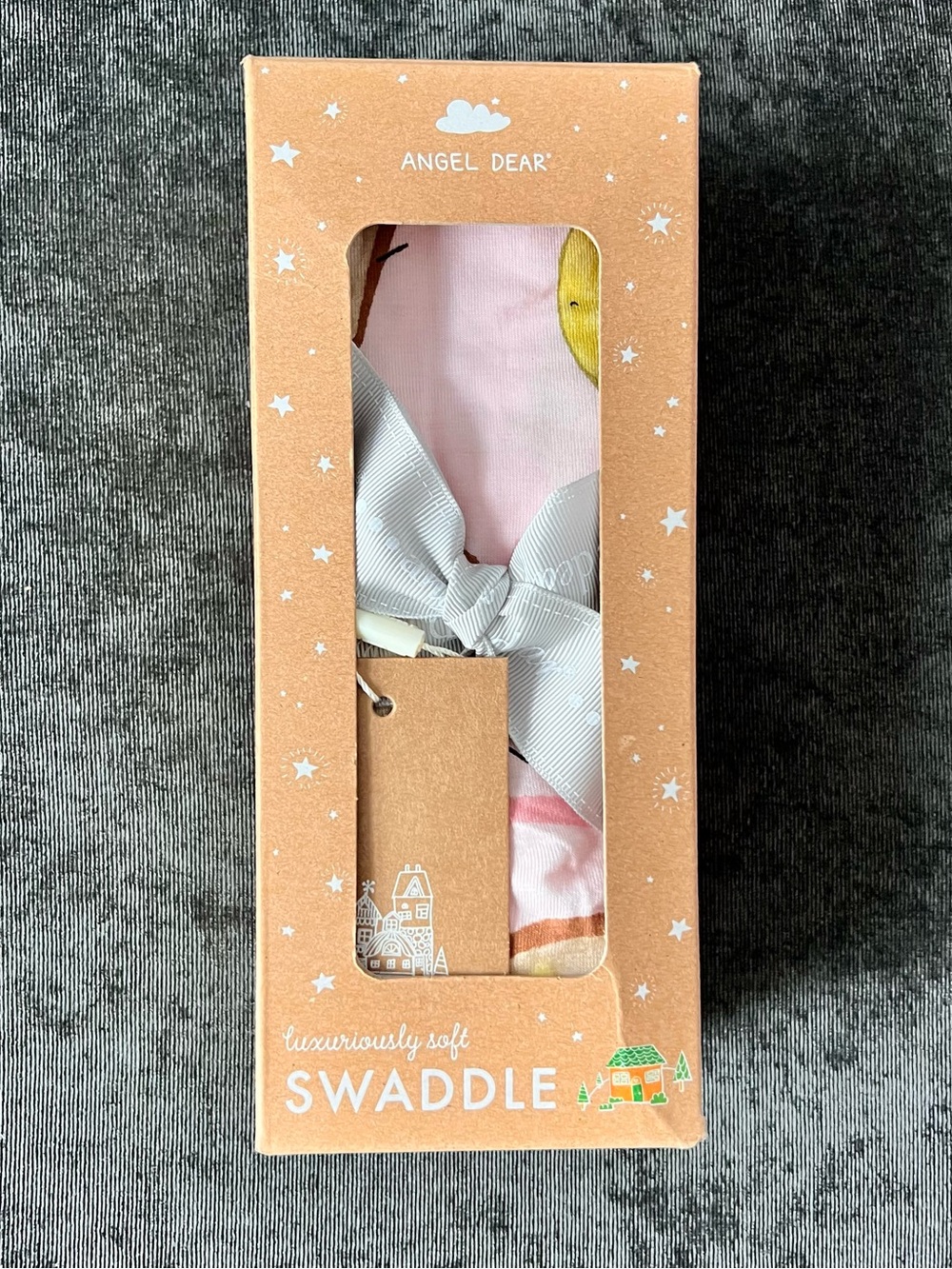 NWT Angel Dear Bamboo Avocado Toast Swaddle